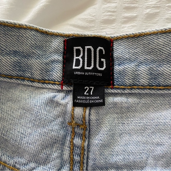 Urban Outfitters BDG longline light wash ombré denim jean shorts size 27 - Picture 8 of 9